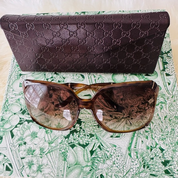 Gucci Bamboo Sunglasses - Picture 2 of 4